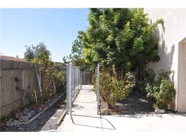 599 Shadow Tree Dr, Oceanside, CA 92058 photo 22