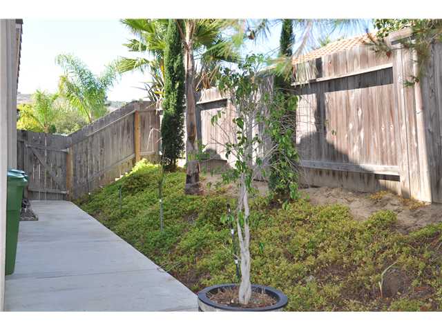 599 Shadow Tree Dr, Oceanside, CA 92058 photo 5