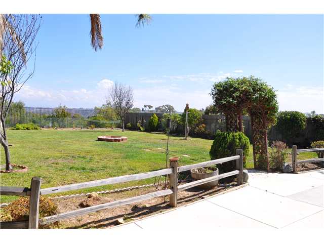 599 Shadow Tree Dr, Oceanside, CA 92058 photo 21