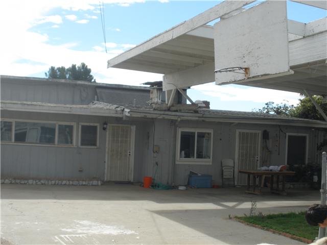 312 E College St, Fallbrook, CA 92028 photo 4