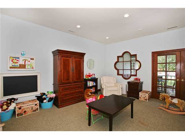 13579 Del Poniente Rd, Poway, CA 92064 photo 15