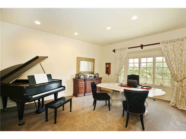 13579 Del Poniente Rd, Poway, CA 92064 photo 12