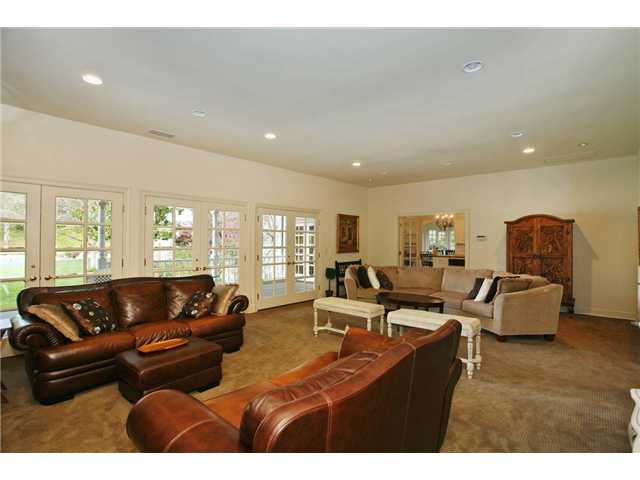 13579 Del Poniente Rd, Poway, CA 92064 photo 5