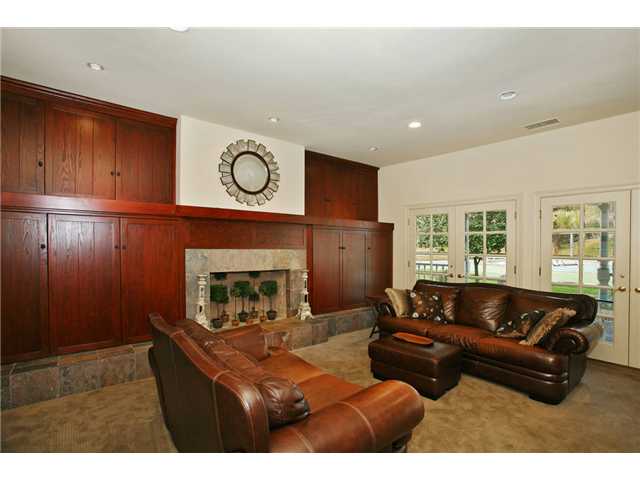 13579 Del Poniente Rd, Poway, CA 92064 photo 4