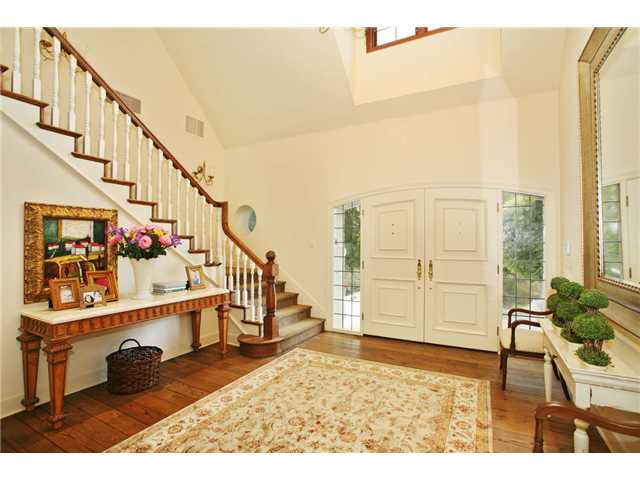 13579 Del Poniente Rd, Poway, CA 92064 photo 3