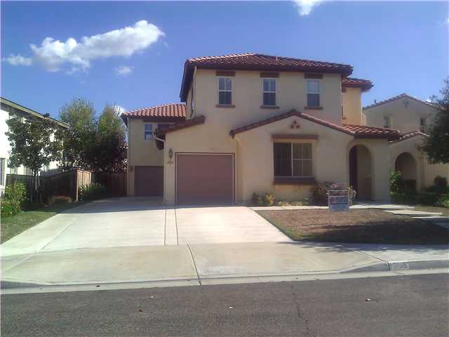1066 Bells Dr, Oceanside, CA 92057 photo 2