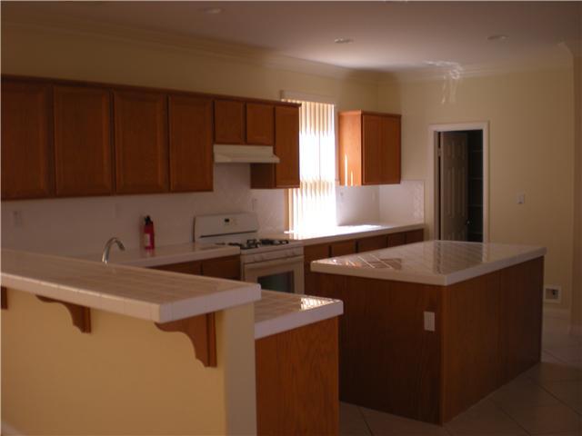 1066 Bells Dr, Oceanside, CA 92057 photo 5