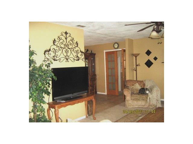 734 7th St, Ramona, CA 92065 photo 2