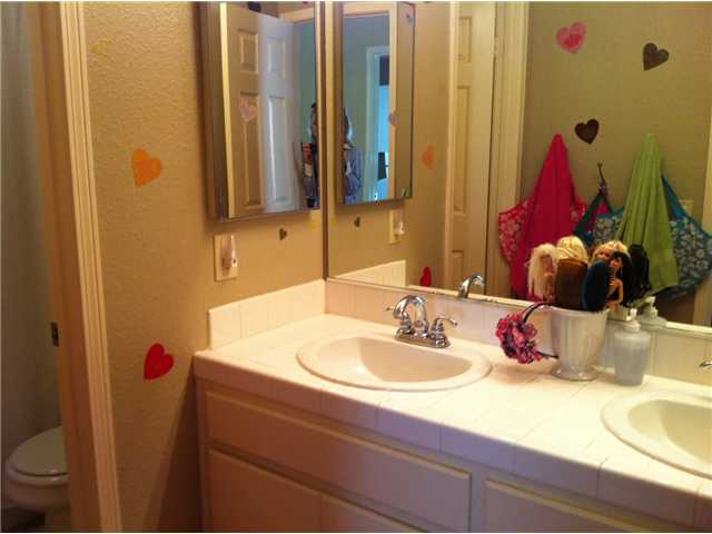 958 Tempera Ct, Oceanside, CA 92057 photo 14