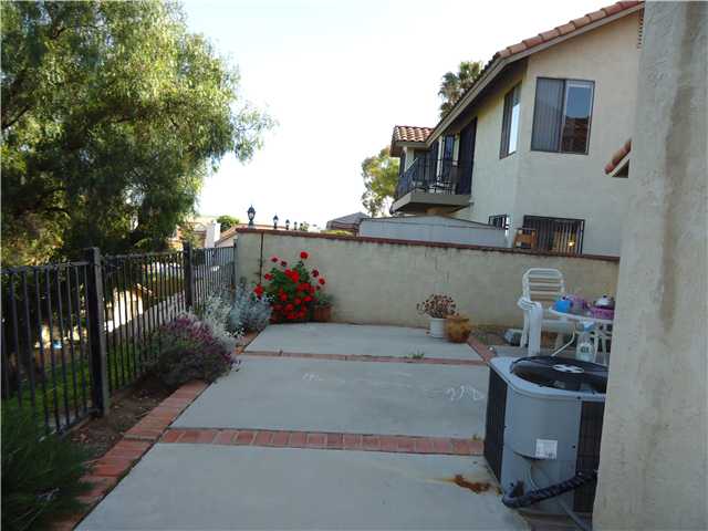 1037 Fairhill Ter, Spring Valley, CA 91977 photo 25