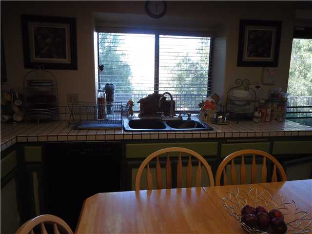 1037 Fairhill Ter, Spring Valley, CA 91977 photo 10