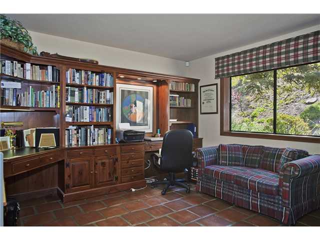 2178 Summit Dr, Escondido, CA 92025 photo 11