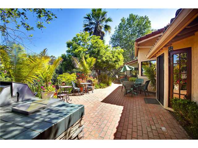 2178 Summit Dr, Escondido, CA 92025 photo 16