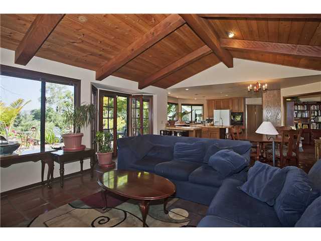 2178 Summit Dr, Escondido, CA 92025 photo 6
