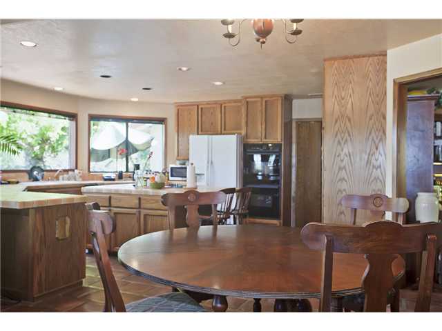2178 Summit Dr, Escondido, CA 92025 photo 8