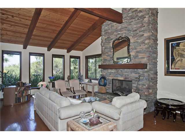 2178 Summit Dr, Escondido, CA 92025 photo 3
