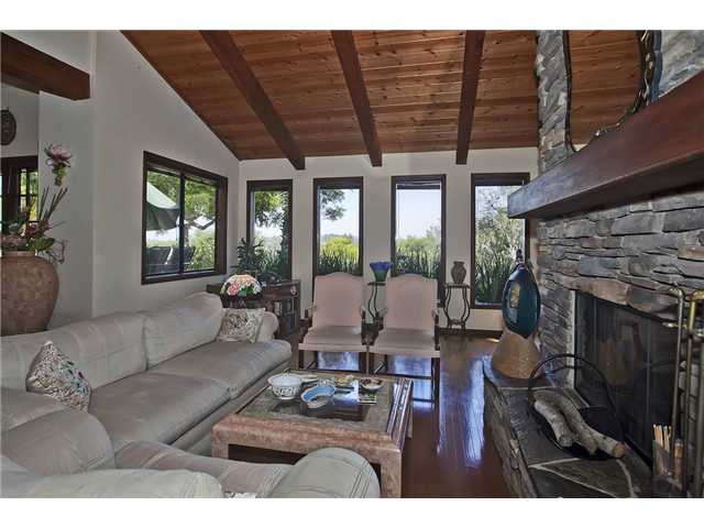 2178 Summit Dr, Escondido, CA 92025 photo 4