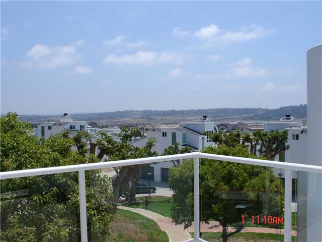 342 Shoemaker Ct, Solana Beach, CA 92075 photo 3