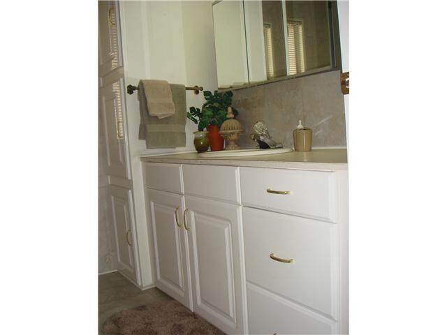 106 Pheasant Ln, Oceanside, CA 92057 photo 5