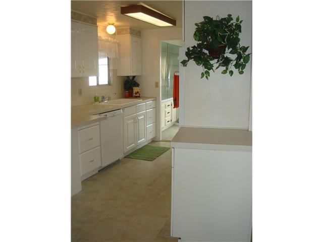 106 Pheasant Ln, Oceanside, CA 92057 photo 1