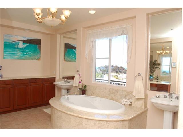 580 Lynwood Dr, Encinitas, CA 92024 photo 7