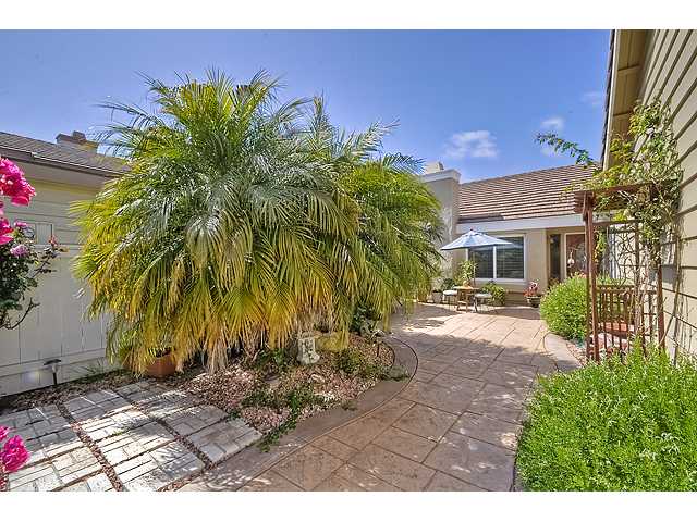 1738 Burgundy Rd, Encinitas, CA 92024 photo 4