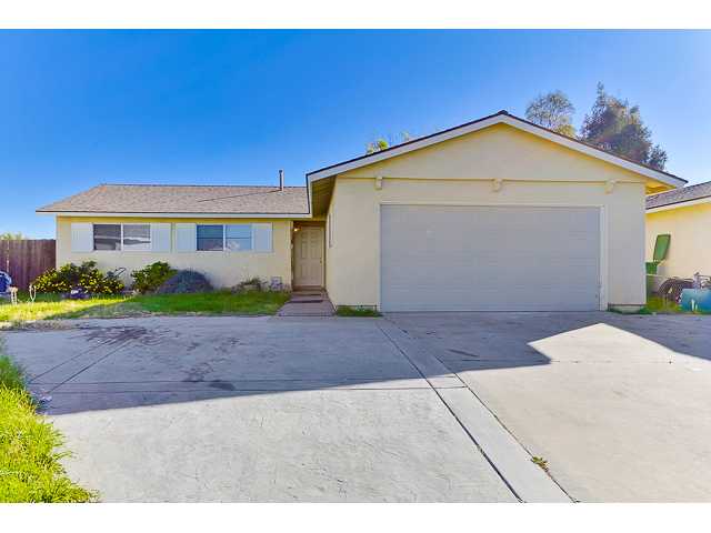 714 Rena Dr, Oceanside, CA 92057 photo 1