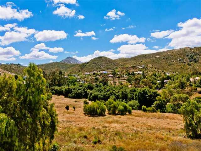 15045 Eastvale Rd, Poway, CA 92064 photo 2