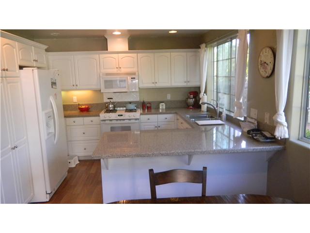 8994 Johnson Dr, La Mesa, CA 91941 photo 2