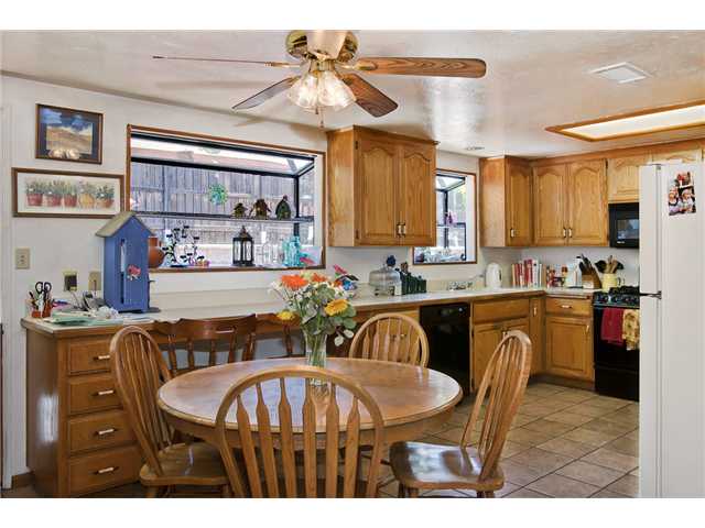 13414 Bubbling Ln, Lakeside, CA 92040 photo 4