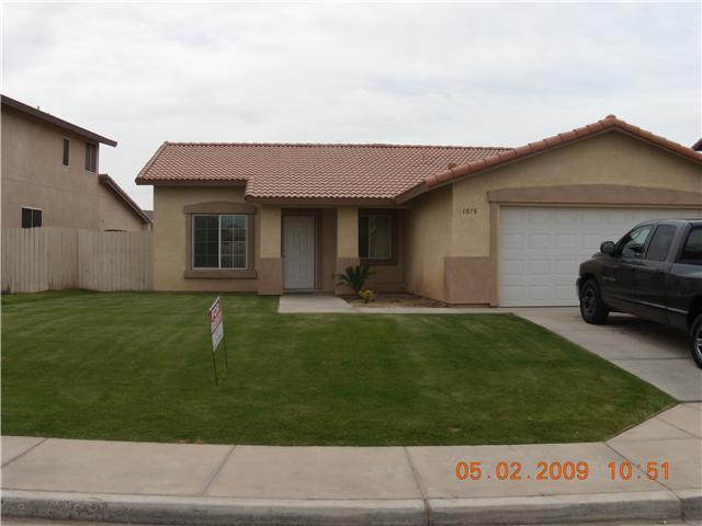 1070 Jones St, Brawley, CA 92227 photo 2