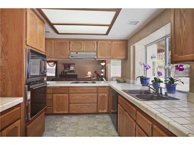 14007 Saddlewood Dr, Poway, CA 92064 photo 5