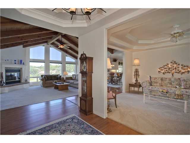3213 Brooke Hollow Rd, Fallbrook, CA 92028 photo 1