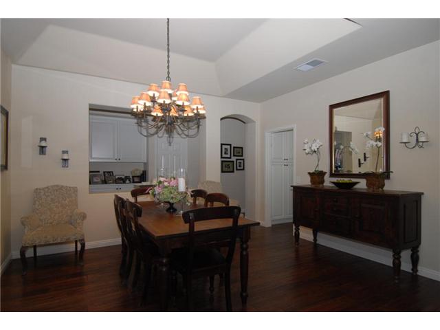 2710 Carriagedale, La Jolla, CA 92037 photo 2