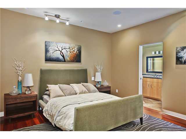 936 Havenhurst Dr, La Jolla, CA 92037 photo 22