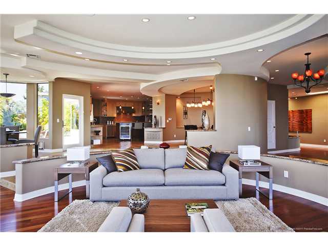 936 Havenhurst Dr, La Jolla, CA 92037 photo 8