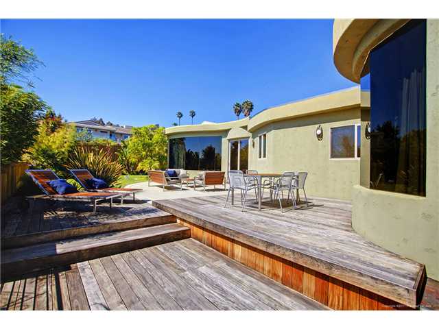 936 Havenhurst Dr, La Jolla, CA 92037 photo 14