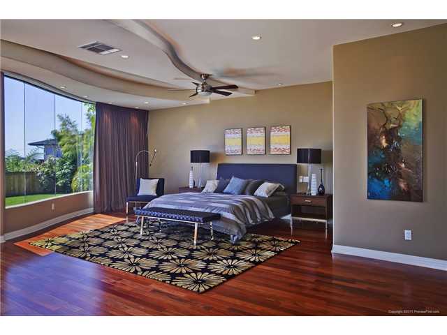 936 Havenhurst Dr, La Jolla, CA 92037 photo 18