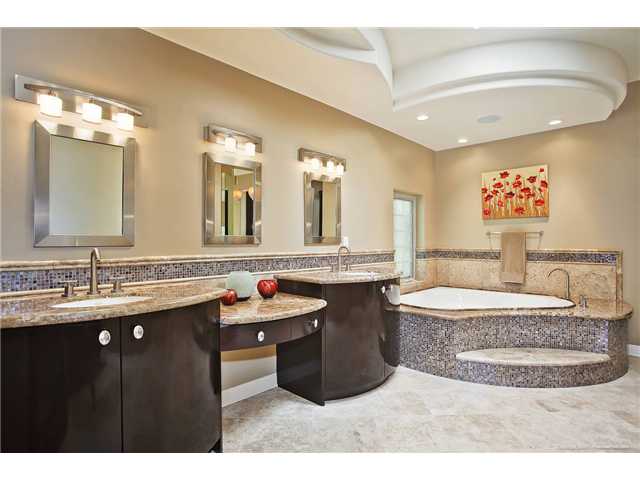 936 Havenhurst Dr, La Jolla, CA 92037 photo 20