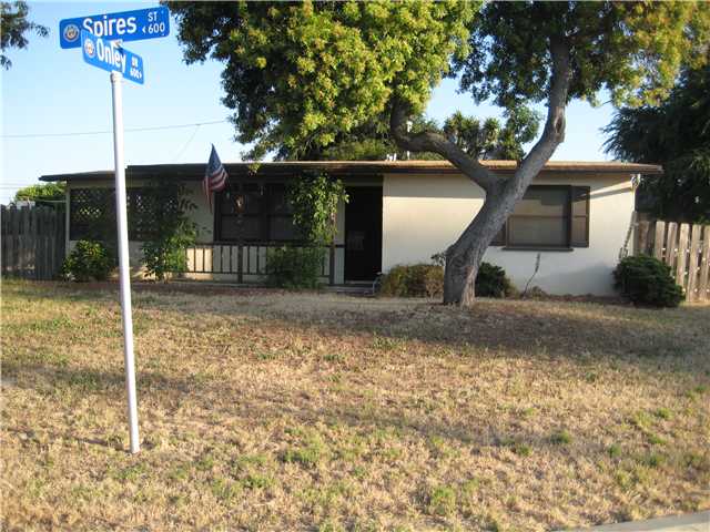654 Spires St, Vista, CA 92083 photo 1