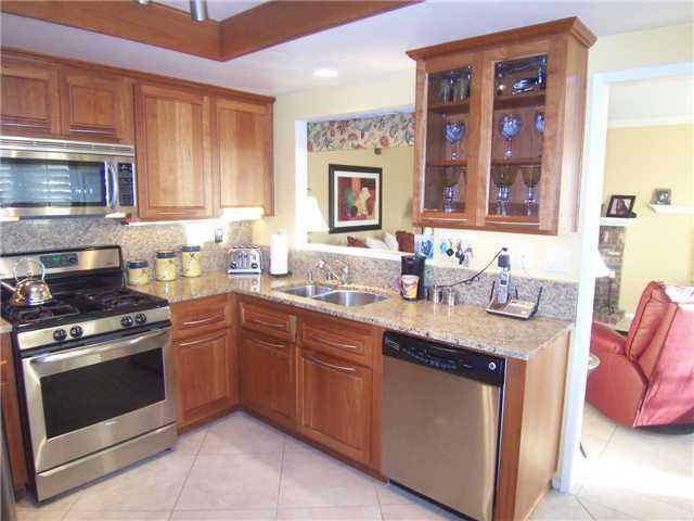 6977 Whitecap Dr, Carlsbad, CA 92011 photo 2