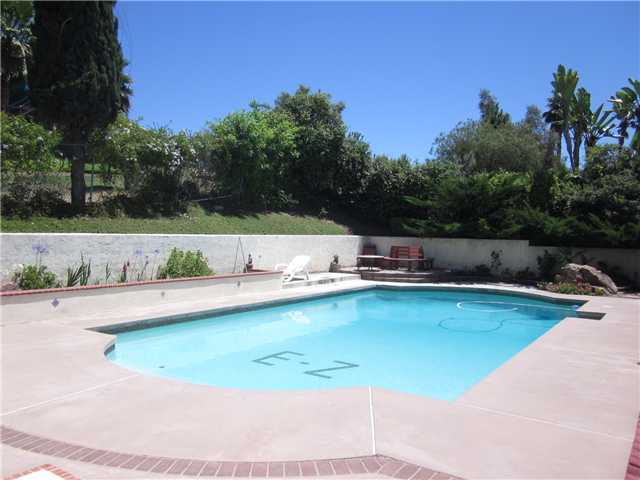 1818 Devon Pl, Vista, CA 92084 photo 3