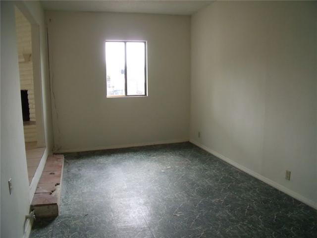 955 E Washington Ave, Escondido, CA 92025 photo 3
