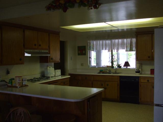 1004 Gamble Ln, Escondido, CA 92029 photo 3