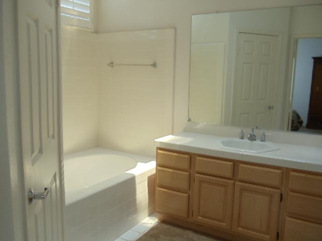 4951 Lamia Way, Oceanside, CA 92056 photo 8