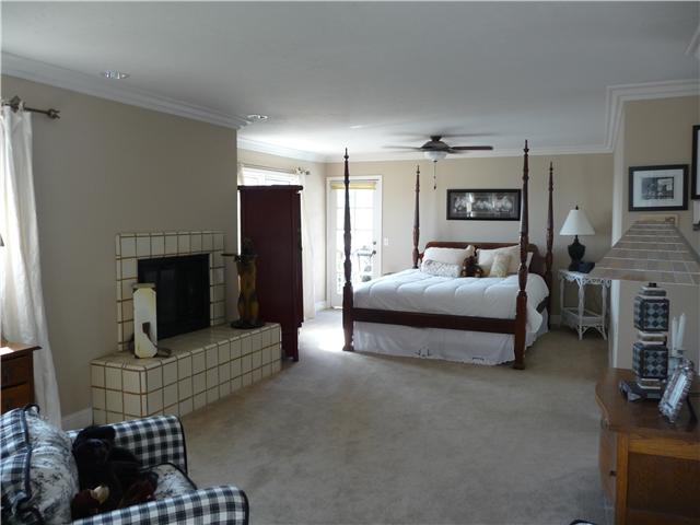 1898 Ivy Rd, Oceanside, CA 92054 photo 15
