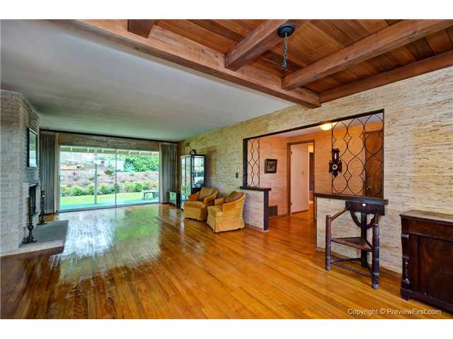 6683 Aranda Ave, La Jolla, CA 92037 photo 4