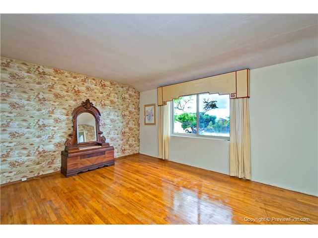 6683 Aranda Ave, La Jolla, CA 92037 photo 11