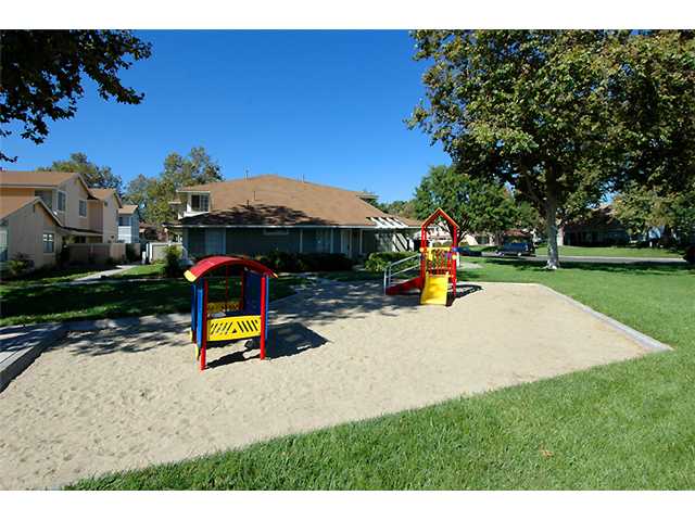 826 Windermere Point Way, Oceanside, CA 92058 photo 23