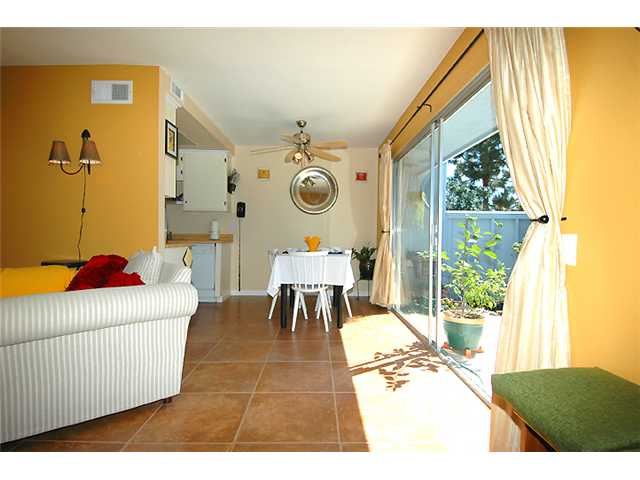 826 Windermere Point Way, Oceanside, CA 92058 photo 3